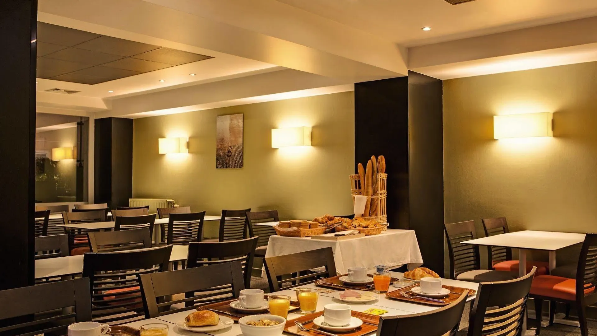 פריז Belambra Clubs & Hotels - Le Magendie 2*,